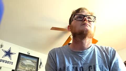 Snapshot of danielp_mod_cb chatting on 11/03/25, 08:10 Daniel    y. online show from 11/03/25, 08:10