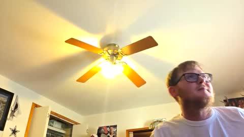 Daniel    y. online show from 11/05/25, 10:32