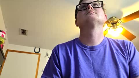 Daniel    y. online show from 11/17/25, 08:03