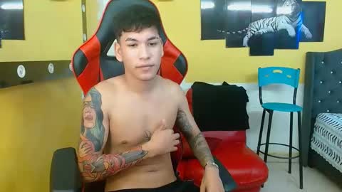 Snapshot of daniels_guzz chatting on 11/05/25, 02:00 daniels_guzz online show from 11/05/25, 02:00