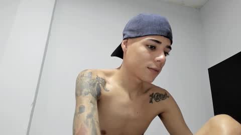 danielsanta188 online show from 02/27/26, 04:29