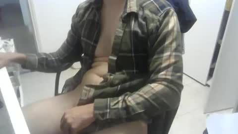 Snapshot of danielsexy400789 chatting on 11/28/25, 11:24 daniell sexy body online show from 11/28/25, 11:24