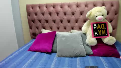 DaniiBelluci  online show from 02/11/25, 07:02