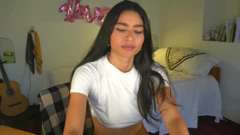 Snapshot of daniisla chatting on 08/05/26, 06:44 danalle .. online show from 08/05/26, 06:44