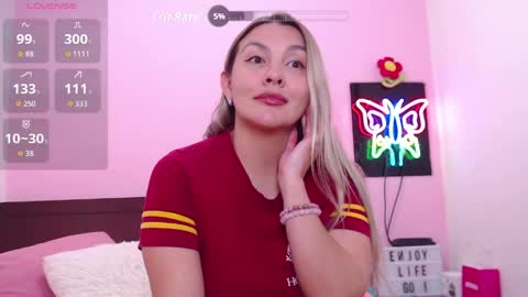 Snapshot of danika_bellaa chatting on 05/13/26, 12:19 K A R O L online show from 05/13/26, 12:19