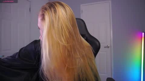 Snapshot of danikadillan chatting on 12/15/24, 01:35 Hi my name is Anna. Please say hello I like to chat with you. If u have request use Tip option .Thank you online show from 12/15/24, 01:35
