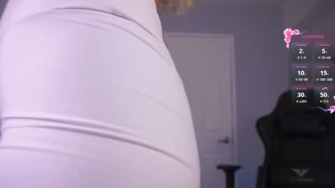 Snapshot of danikadillan chatting on 01/25/25, 04:23 Hi my name is Anna. Please say hello I like to chat with you. If u have request use Tip option .Thank you online show from 01/25/25, 04:23