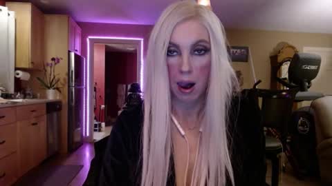 DanikaWhite69 online show from 03/05/25, 07:49