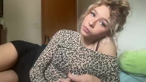 danilovexoxo online show from 07/28/26, 10:20