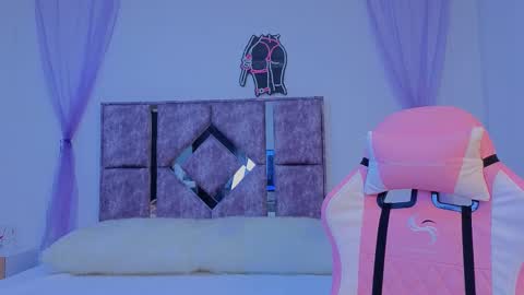 Danilu and Eva online show from 10/19/25, 08:09