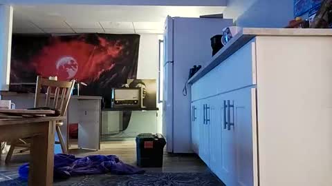 danimal5000 online show from 11/21/25, 04:27