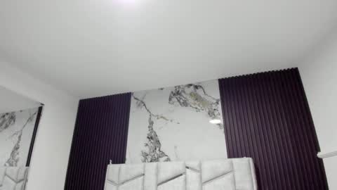 Dani Phonenix online show from 11/28/25, 07:38