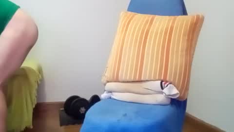 daniroca8 online show from 12/05/25, 03:30