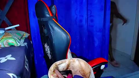 Snapshot of danisabrownn chatting on 02/17/26, 02:02 danisabrownn online show from 02/17/26, 02:02