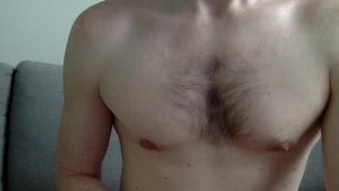 Snapshot of danishguysdicks chatting on 06/19/26, 11:36 Buzzy online show from 06/19/26, 11:36