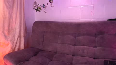 Snapshot of danita_veelz chatting on 12/09/24, 05:41 danita_veelz online show from 12/09/24, 05:41
