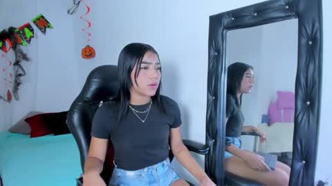 danka_smith online show from 10/10/25, 05:39