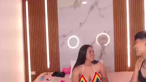 Snapshot of dann_jell chatting on 03/12/26, 08:15 Danniela y Victoria online show from 03/12/26, 08:15