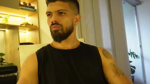 Dann saenz online show from 11/11/25, 11:43