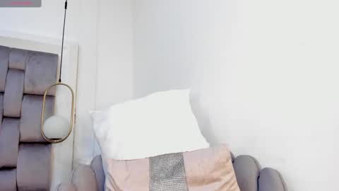 Danna online show from 02/20/25, 02:35