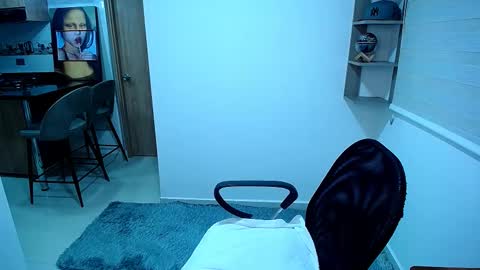 Danna  Ross online show from 09/26/25, 12:25