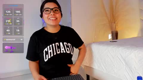 danna_adams1 online show from 02/25/25, 10:26
