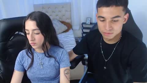 Snapshot of danna_and_joshua chatting on 04/25/26, 07:44 Danna-Josh online show from 04/25/26, 07:44