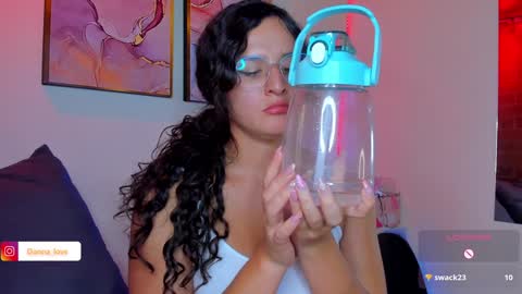 Danna Lovs online show from 12/20/24, 06:02