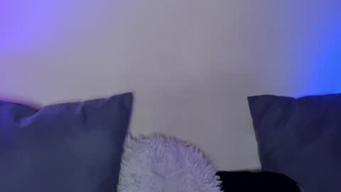 Danna Lovs online show from 01/28/25, 04:52