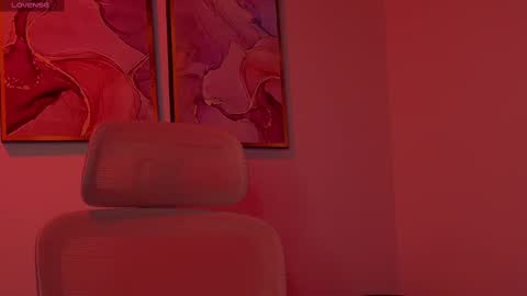 Danna Lovs online show from 03/04/25, 10:57