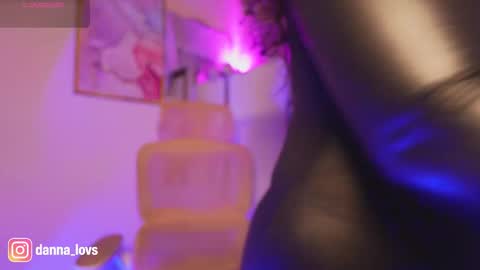 Danna Lovs online show from 10/03/25, 05:21