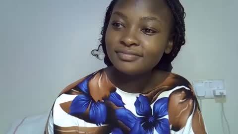 danna_miki online show from 12/14/25, 10:03