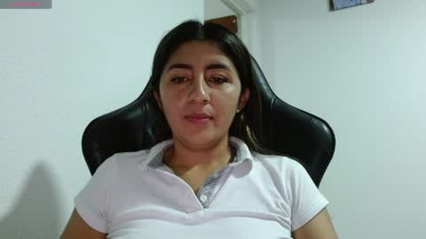 Snapshot of danna_peterson chatting on 05/07/26, 12:16 Danna online show from 05/07/26, 12:16