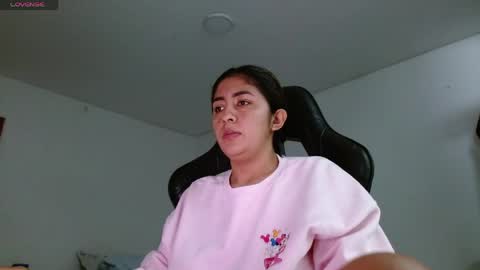 Snapshot of danna_peterson chatting on 05/27/26, 04:59 Danna online show from 05/27/26, 04:59