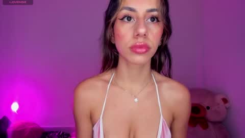 Snapshot of danna_rhodesx chatting on 06/21/26, 04:42 Danna Rhodes online show from 06/21/26, 04:42