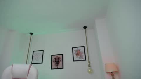 Danna online show from 04/17/26, 11:52