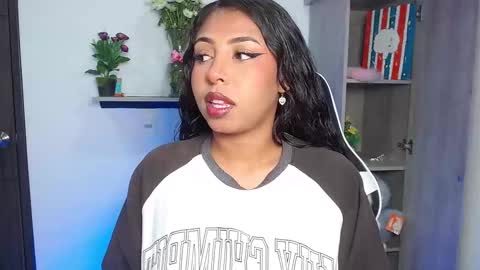 Danna online show from 11/27/25, 11:01