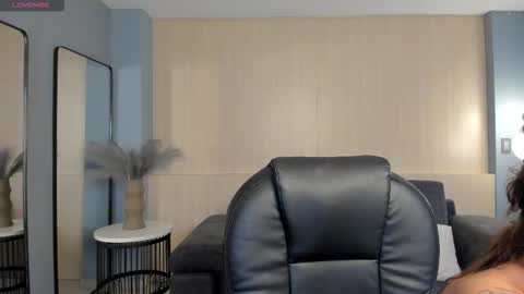 Danna Cruz  online show from 09/28/25, 10:53