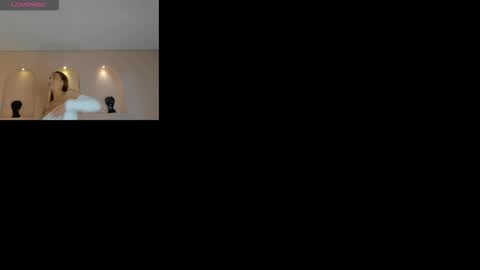 Danna Cruz  online show from 03/15/26, 11:16