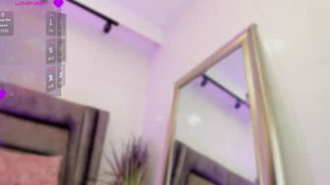 Danna online show from 09/24/25, 07:06