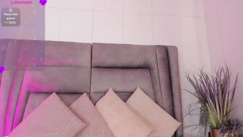 Danna online show from 04/13/26, 07:19