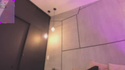 Danna online show from 05/25/26, 07:42