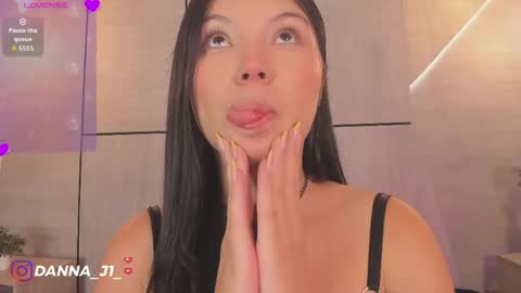 Danna online show from 05/30/26, 07:33