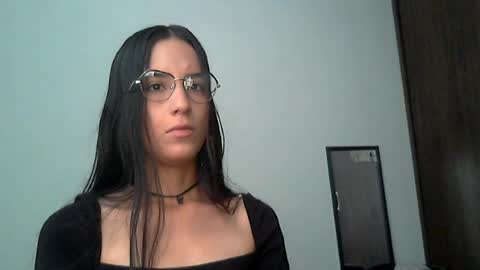 Snapshot of dannali22 chatting on 06/13/26, 07:23 Dannali22 online show from 06/13/26, 07:23