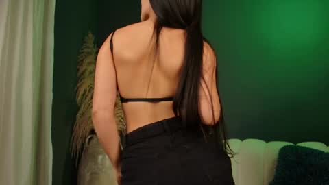 Danna online show from 02/13/25, 02:56