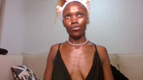 dannamikayla online show from 12/05/25, 04:47