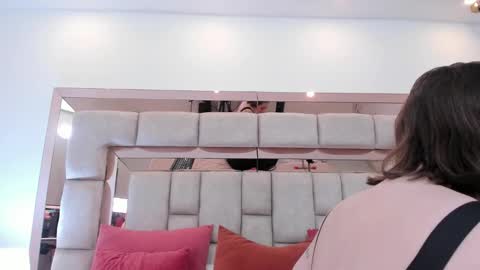 Snapshot of dannawilliamss chatting on 02/12/26, 12:00 Danna online show from 02/12/26, 12:00