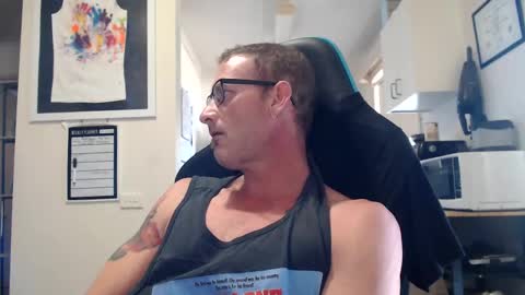 Snapshot of dannozdirekt chatting on 03/07/25, 01:53 dannozdirekt online show from 03/07/25, 01:53