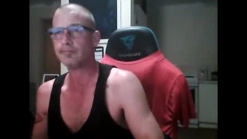 Snapshot of dannozdirekt chatting on 10/30/25, 02:29 dannozdirekt online show from 10/30/25, 02:29