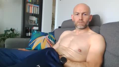Snapshot of danny81boy chatting on 05/29/26, 10:02 danny81boy online show from 05/29/26, 10:02